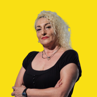 Inoltre, organizziamo regolarmente workshop e masterclass con coreografi di fama internazionale, offrendo ai nostri allievi l'opportunità di apprendere da artisti di altissimo livello. La nostra m (3)
